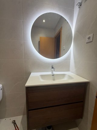 Equipo profesional reformas baño