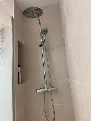 Equipo profesional reformas baño