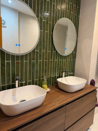 Equipo profesional reformas baño
