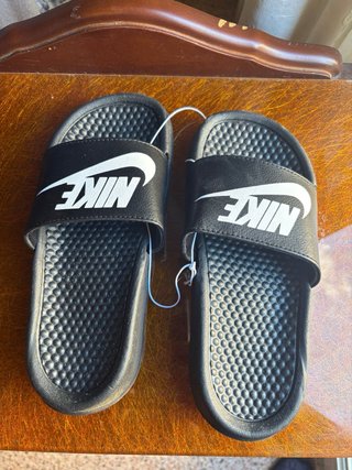 Chanclas Nike Rosa diferentes tallas y modelos