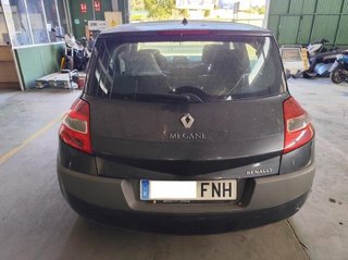 Centralita motor renault 8200843713 megane 231511