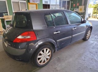 Centralita motor renault 8200843713 megane 231511