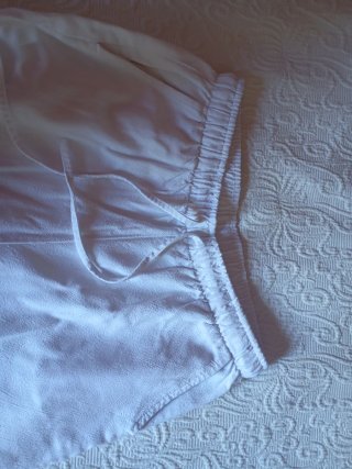 Pantalón lino blanco Stradivarius