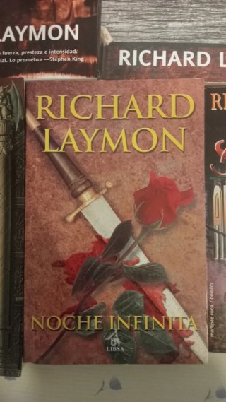 Richard laymon .  Es Stephen King sin conciencia.
