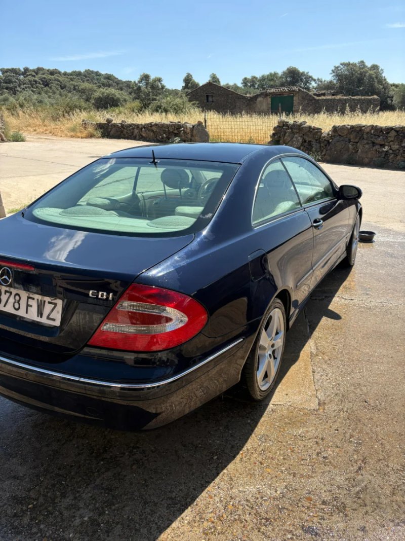 Mercedes-Benz  CLK 2003 - foto 1