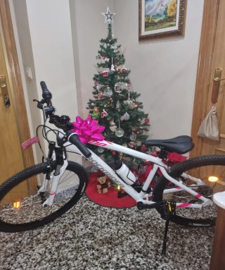 Bicicleta Rockrider Blanca y Rosa