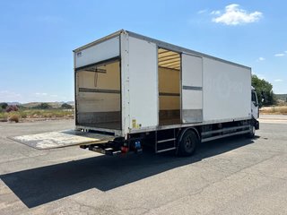 Camión Furgón Renault D 280 7,80m 16tns