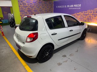 Renault Clio 1.5 dCi 75cv | Distribución nueva