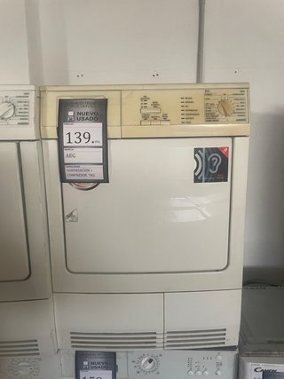 Secadora AEG 7kg Condensación