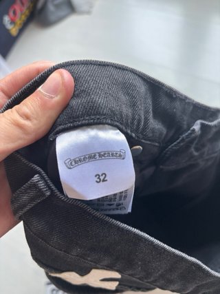 Jeans corti Chrome Hearts neri