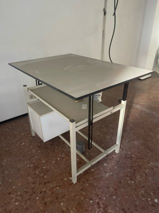 Mesa de Dibujo/Estudio Gris y Blanca