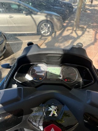 Peugeot Metropolis 400 Trike Verde