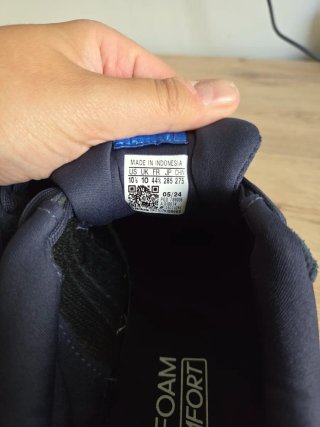 Adidas blu taglia 44 2/3