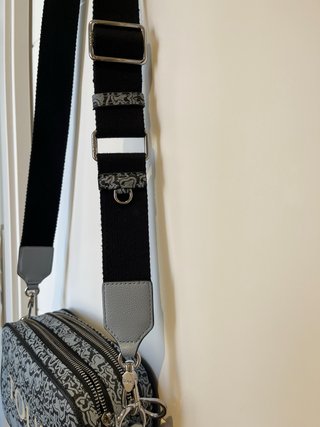 BOLSO TOUS Azul claro con logo oso estampado
