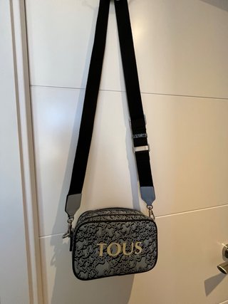 BOLSO TOUS Azul claro con logo oso estampado