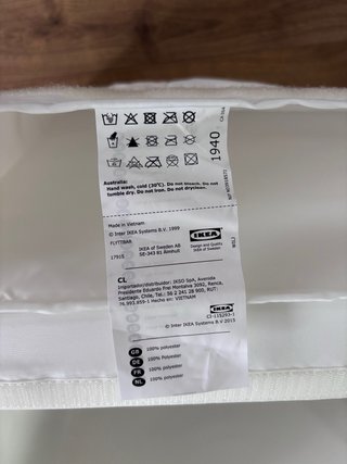 Baúl infantil IKEA tela verde y blanco