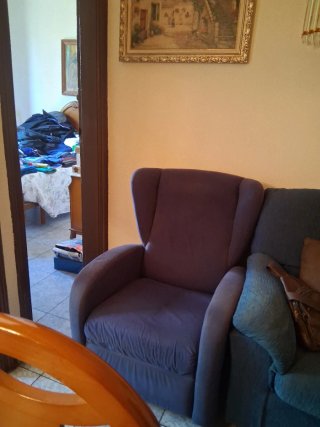 Sillón de tela azul/morado