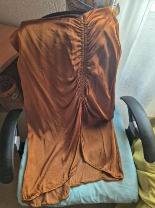 Falda marrón Stradivarius
