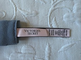 Sujetador Victoria's Secret 36C/95C encaje gris