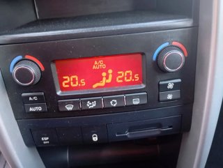 Peugeot 207 2012