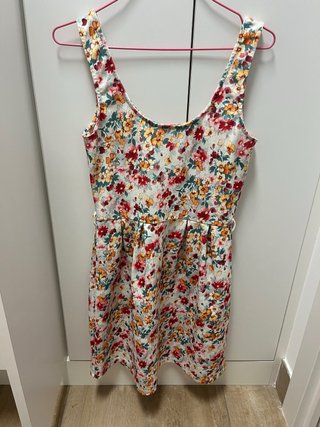 Pack de 4 vestidos de verano talla S