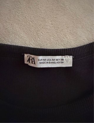 Crop top negro básico