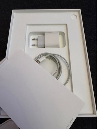 iPad 10ª Gen WiFi + Celular