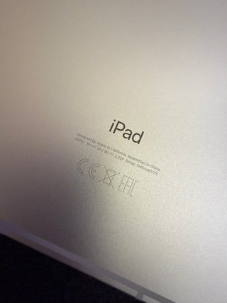 iPad 10ª Gen WiFi + Celular