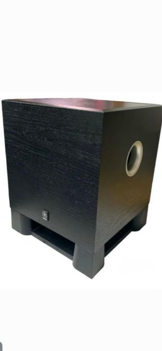 Subwoofer Yamaha Negro