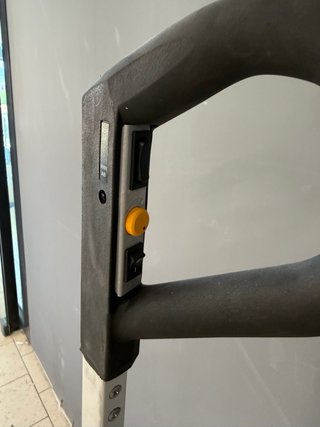 Carretilla Automática Cargomaster 140kg