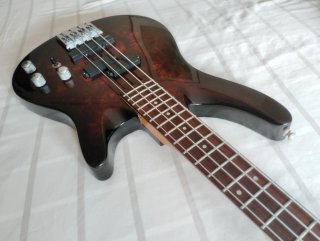 Bajo Washburn Axxess XS-4