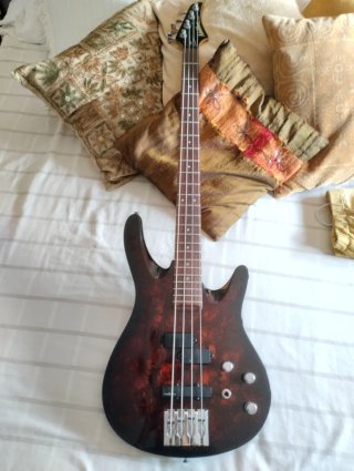 Bajo Washburn Axxess XS-4