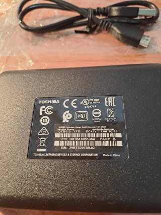 3 Discos Duros Externos Toshiba 1TB