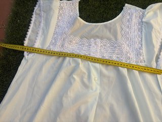 Camisón vintage azul celeste con encaje