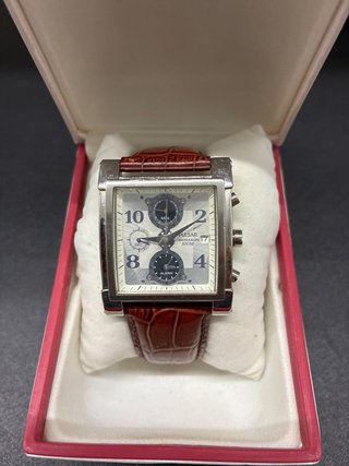Reloj Pulsar Hombre Caja Plateada Correa Marrón