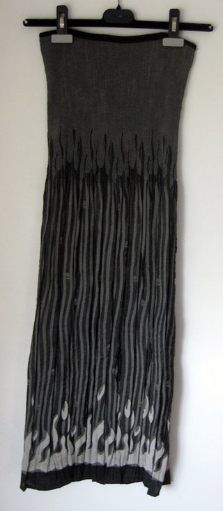 Vestido elástico gris. Talla: 40