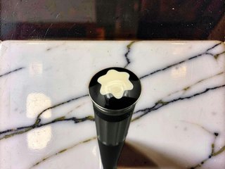 Montblanc Writers Ed. Charles Dickens Bolígrafo
