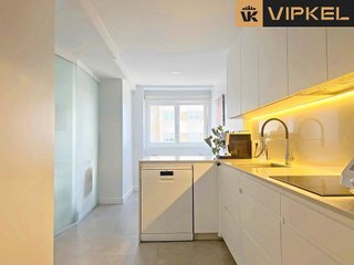 Piso en venta en Cuatro Caminos - Plaza de la Cubela en Coruña (A)