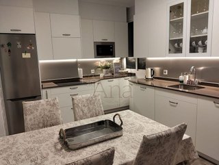 Piso en venta en San Pedro de Deusto-La Ribera en Bilbao