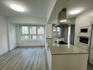 Piso en venta en Centro en Ferrol