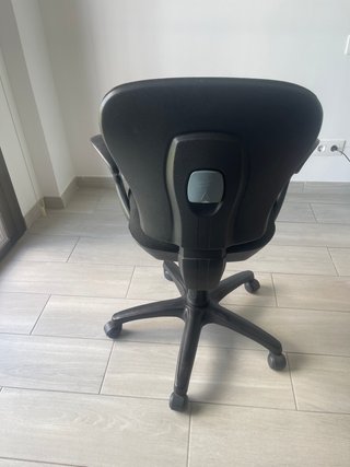 Silla de escritorio negra