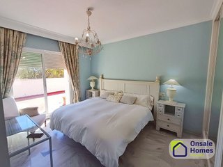 Ático en venta en Nueva Andalucía centro en Marbella