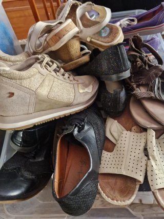 Lote 30 pares zapatos, sandalias, botines