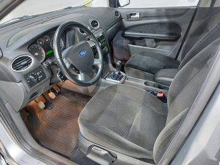 Ford Focus 1.6 Gasolina Ghia 115cv 2005