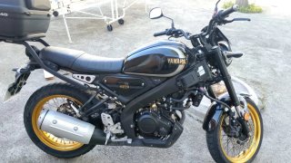 Yamaha XSR 125 Legacy Negra/Plata