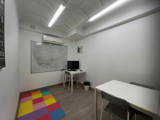 Oficina en alquiler en Eixample Nord – La Devesa en Girona