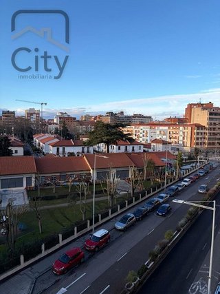 Piso en venta en Campo de la Juventud en Palencia