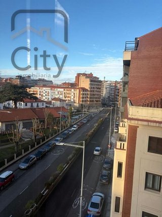 Piso en venta en Campo de la Juventud en Palencia