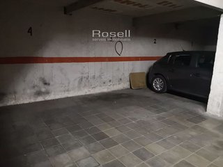 Garaje en venta en Cementiri Vell en Terrassa