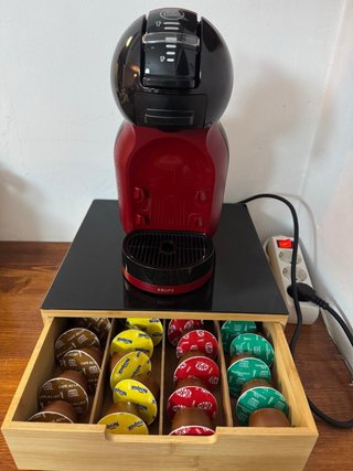 Cafetera Dolce Gusto Roja